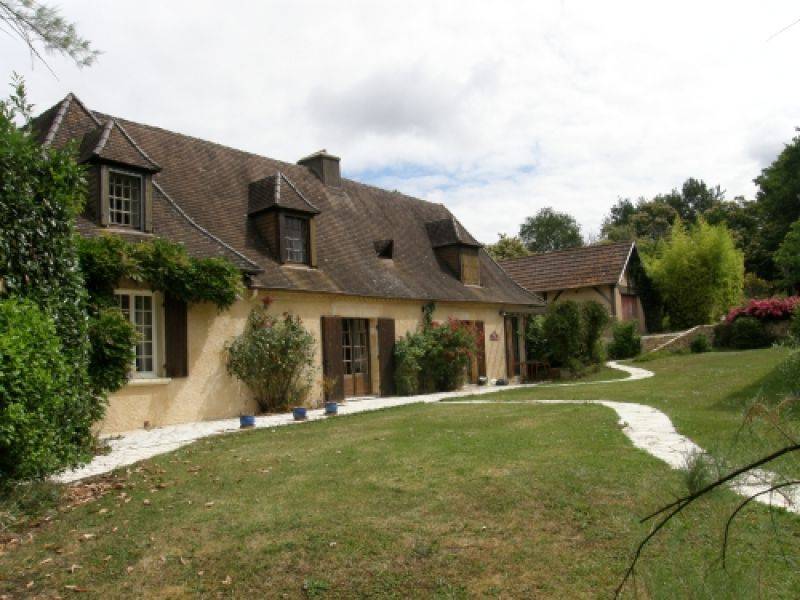 Est Perigueux