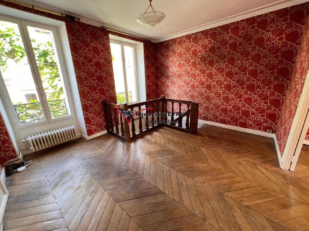 Propriété 14 pièces de 264 m² environ à lisle-adam - 5-min-centre-ville-lisle-adam au prix de 1 290 000 €