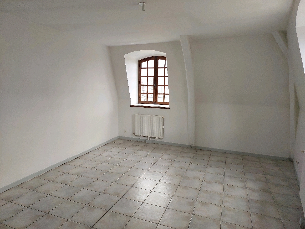 APPARTEMENT F3 3 pi�ce(s) Centre Ville