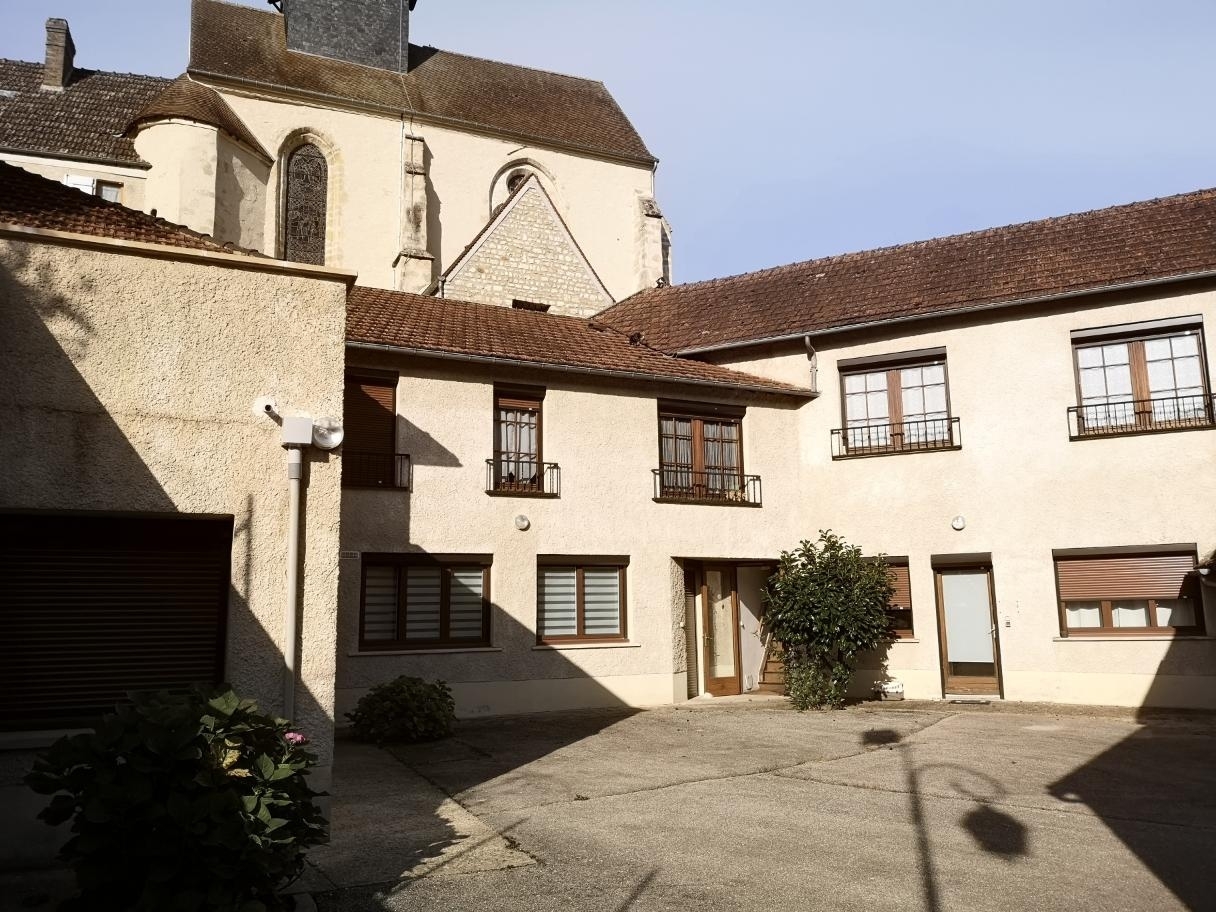 IMMEUBLE 20 pièce(s) 