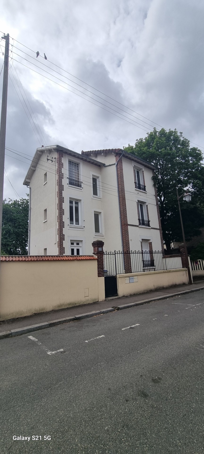IMMEUBLE 6 pi�ce(s) Proche centre et gare