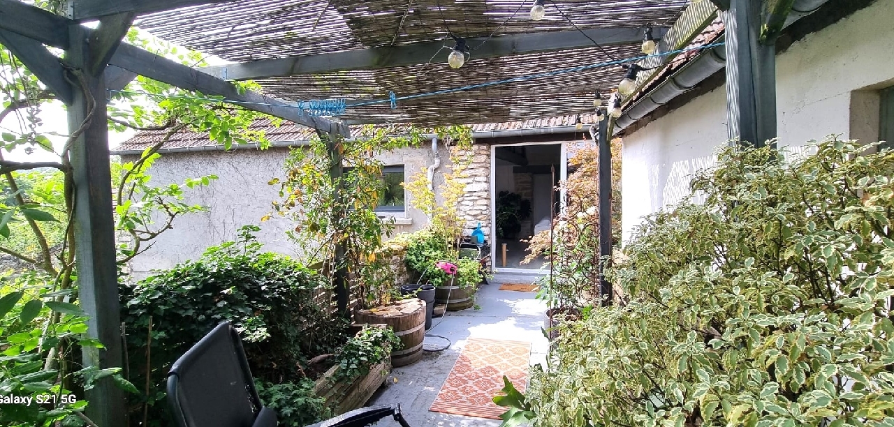 Image description