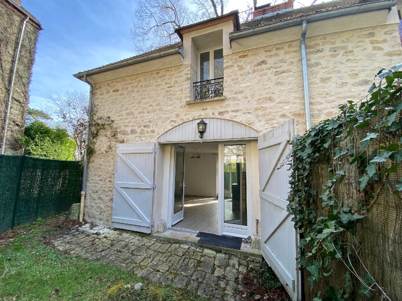 MAISON 2 pice(s) 