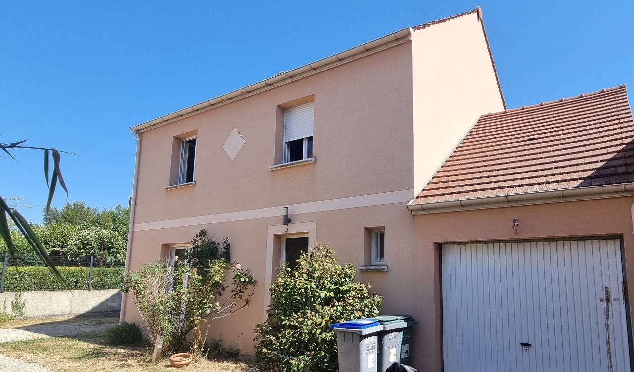 MAISON 6 pi�ce(s) Proche centre et gare