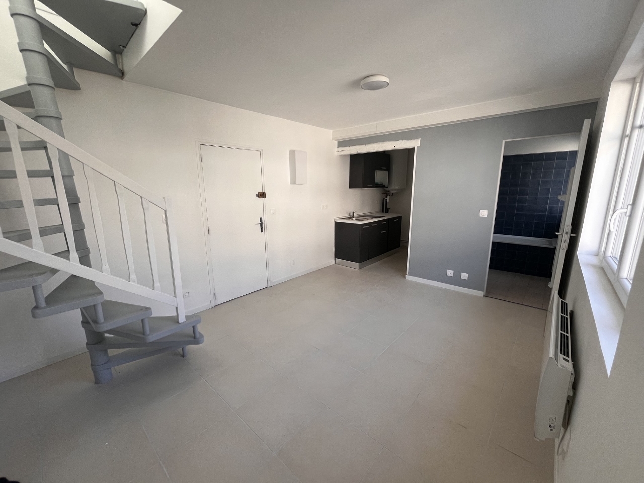APPARTEMENT F2 2 pi�ce(s) 