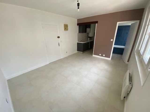 APPARTEMENT 1 pi�ce(s) 