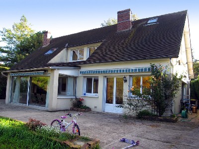 Maison Individuelle 7 pice(s) NESLES LA VALLEE (95690)