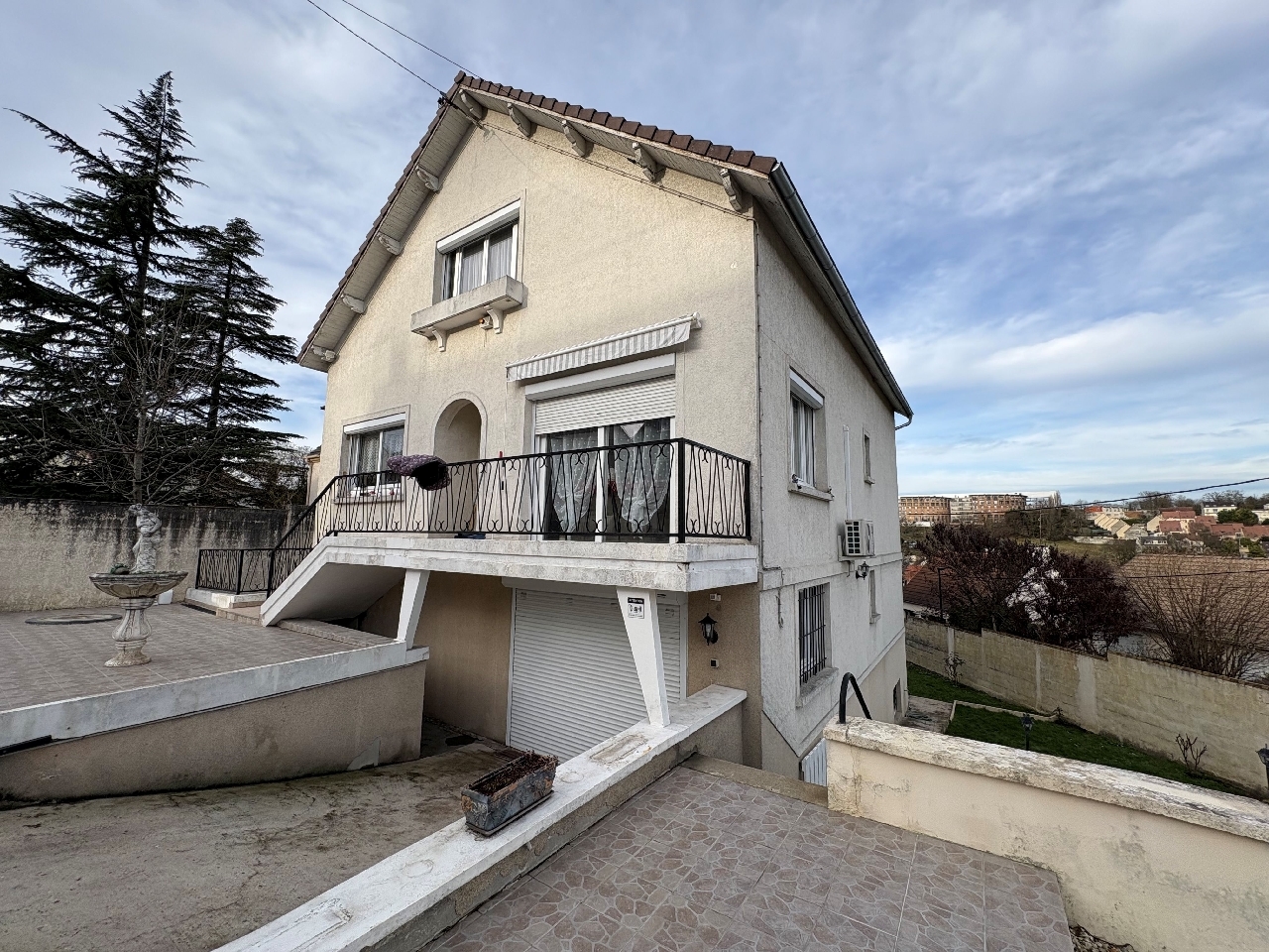 MAISON 6 pi�ce(s) Franceville