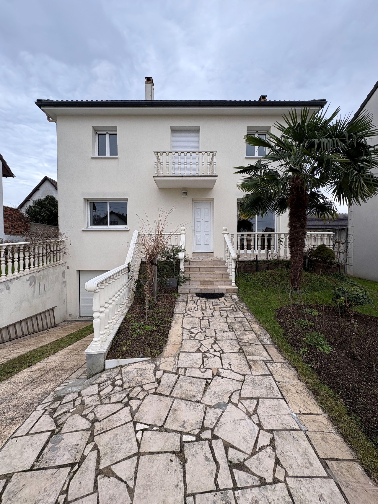 MAISON 6 pi�ce(s) Pavillonnaire