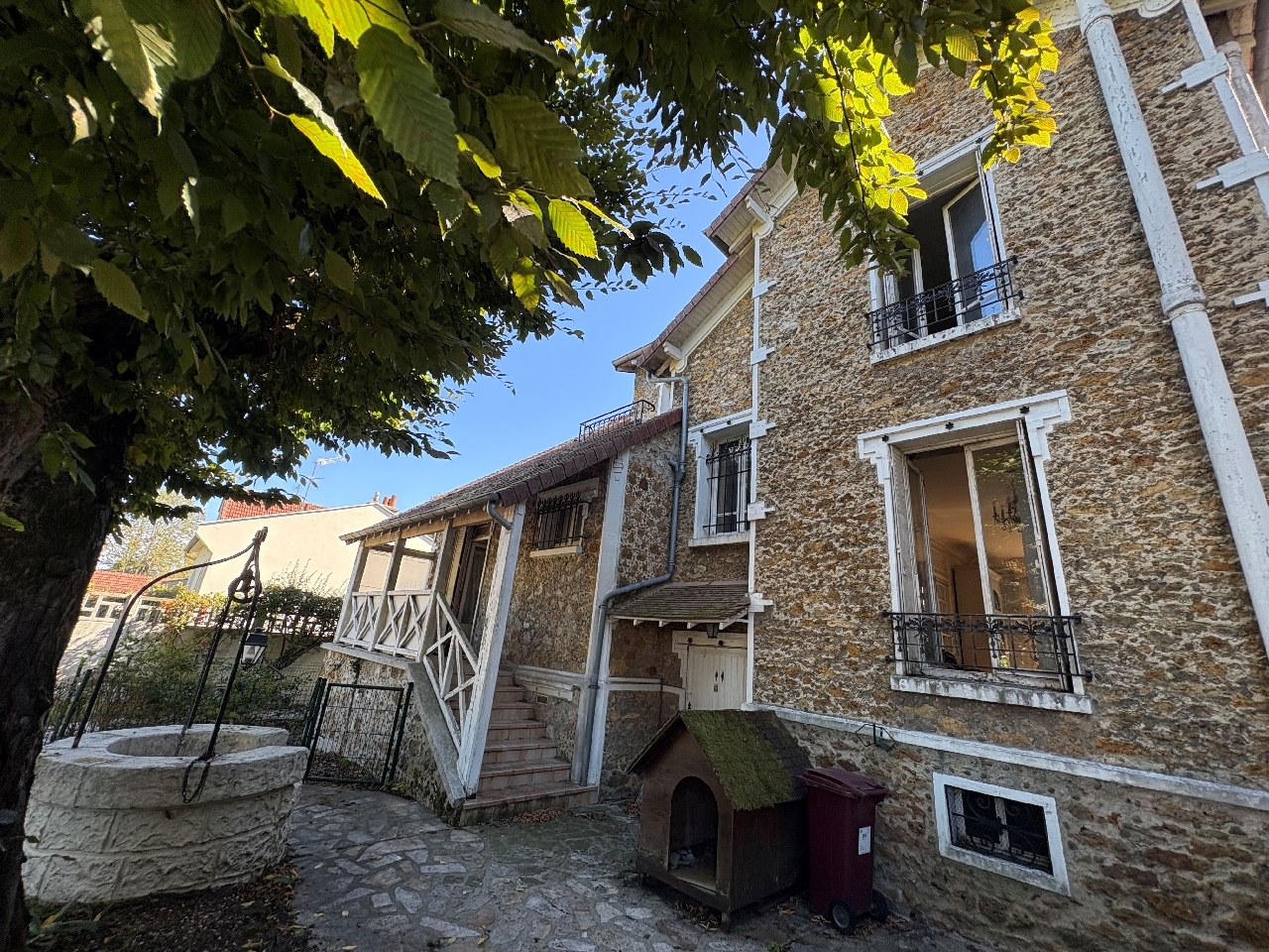 MAISON 5 pi�ce(s) Franceville