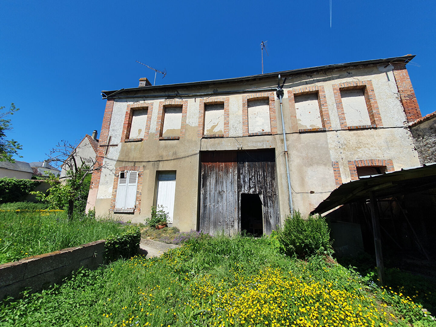 149706636-1.jpg