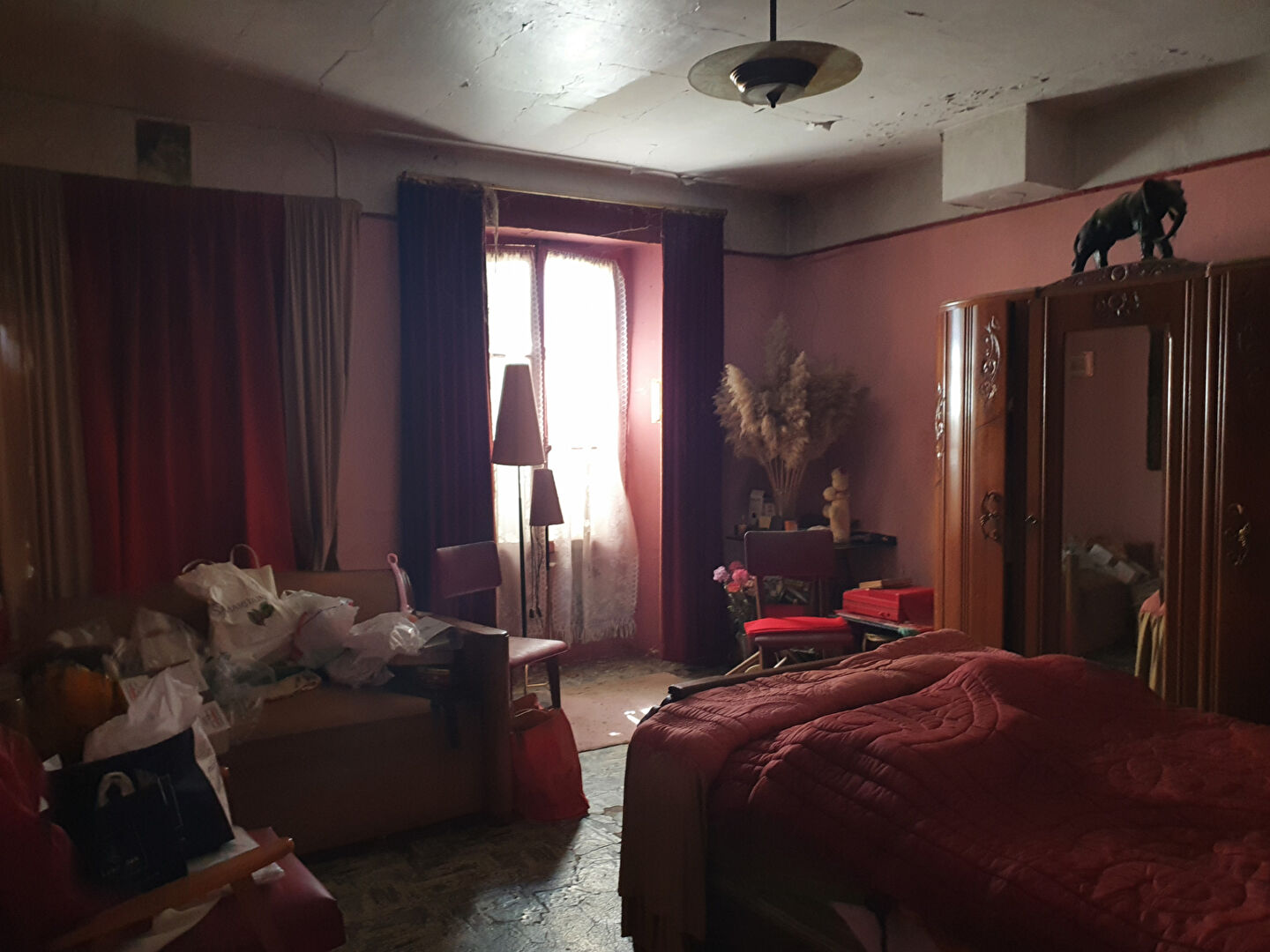 149706636-2.jpg