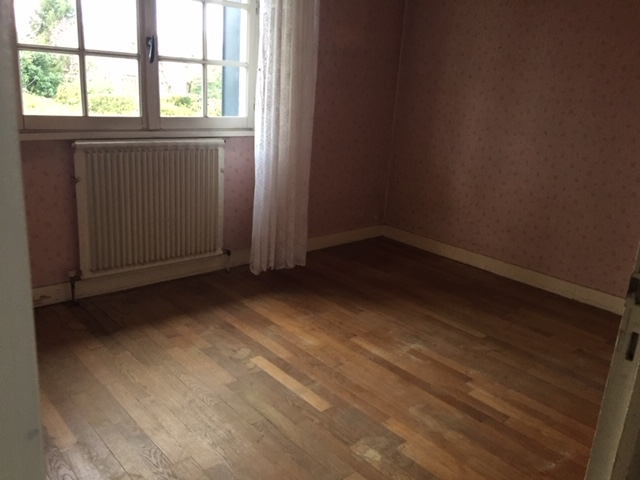 150099879-4.jpg