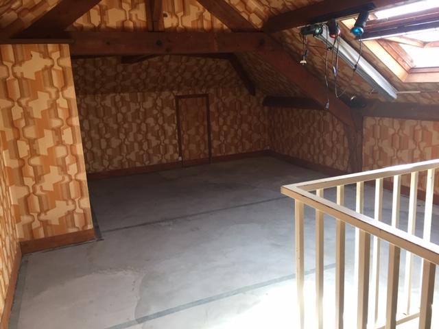150099879-6.jpg