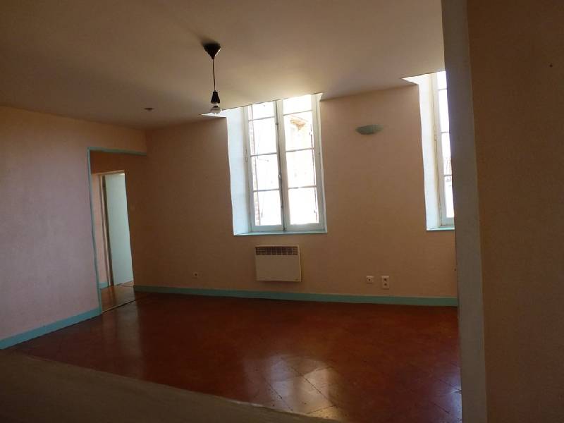 APPARTEMENT MONTECH 390 &euro;