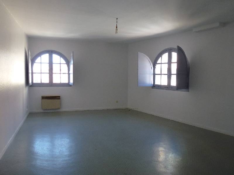 APPARTEMENT MONTAUBAN 350 &euro;