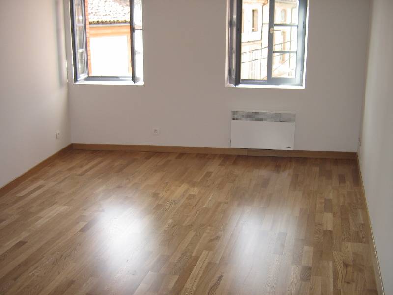 APPARTEMENT MONTAUBAN 415 &euro;