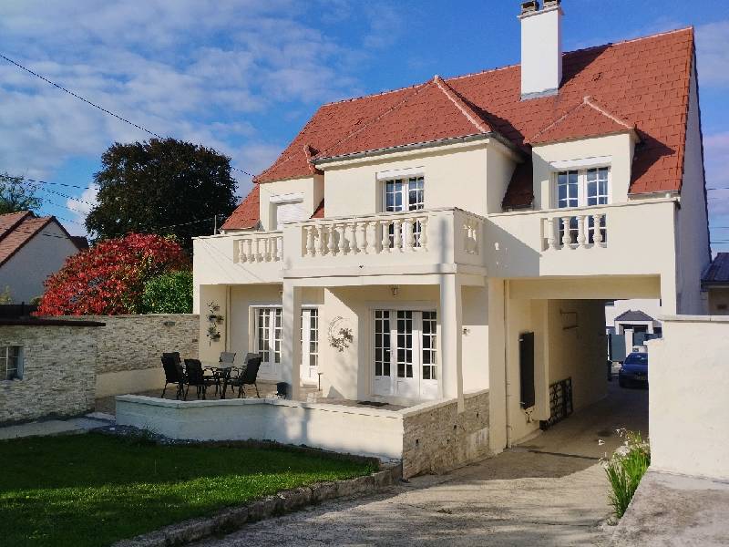 PAVILLON 0 pi�ce(s) Franceville