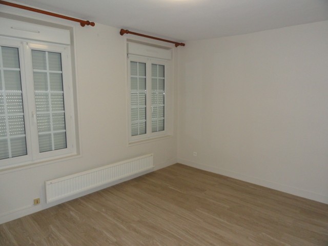 100590-2.jpg