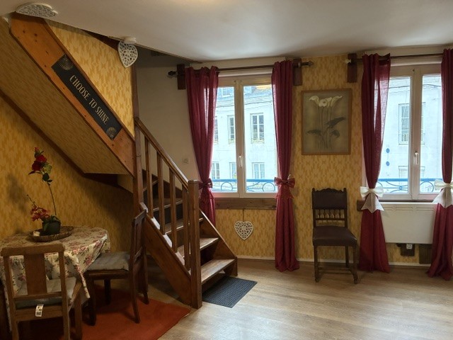 104337-1.jpg