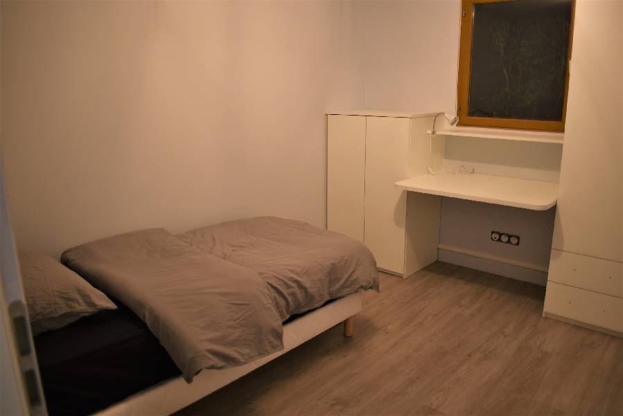 1215000-3.jpg