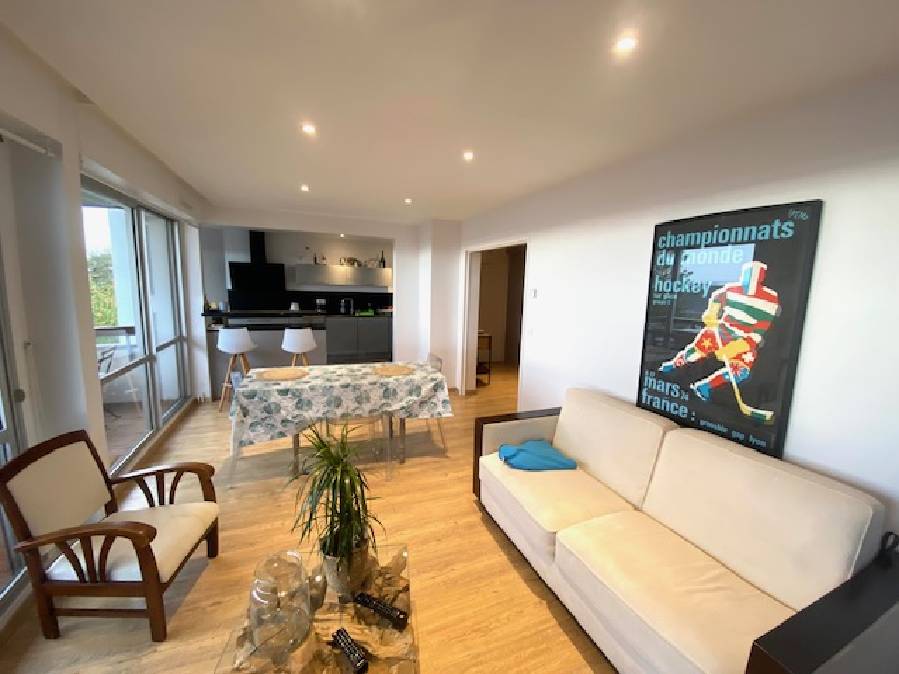 APPARTEMENT 4 pi�ce(s) 