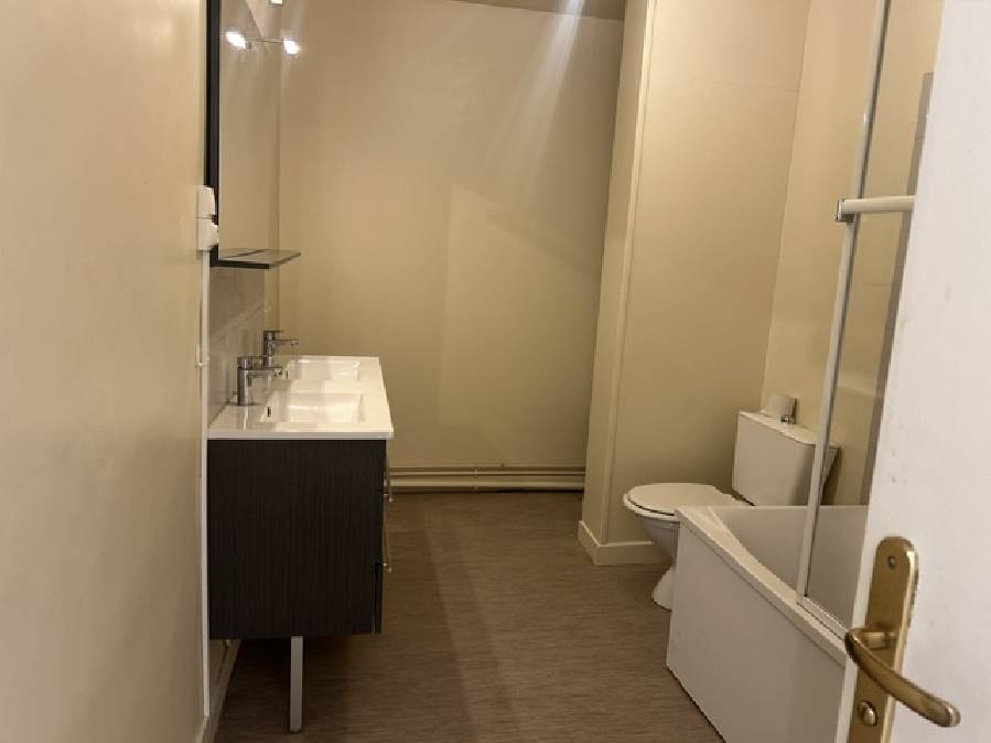 2010008-4.jpg