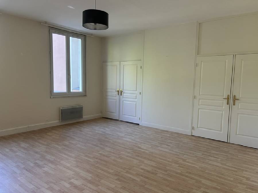 APPARTEMENT 3 pi�ce(s) 