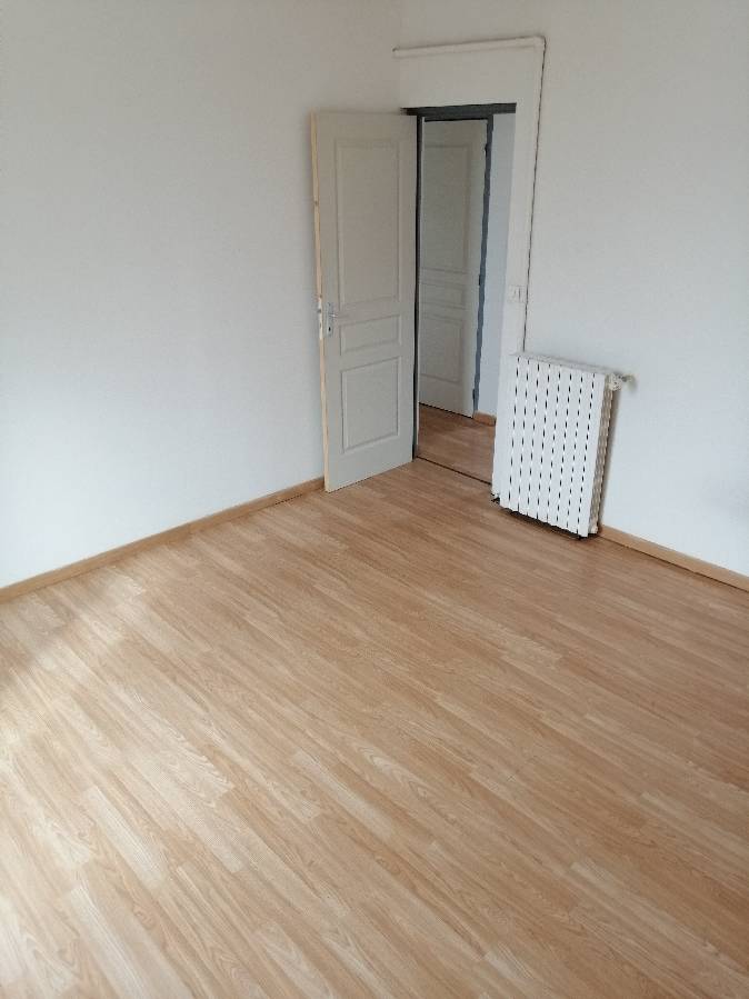 APPARTEMENT 3 pi�ce(s) 