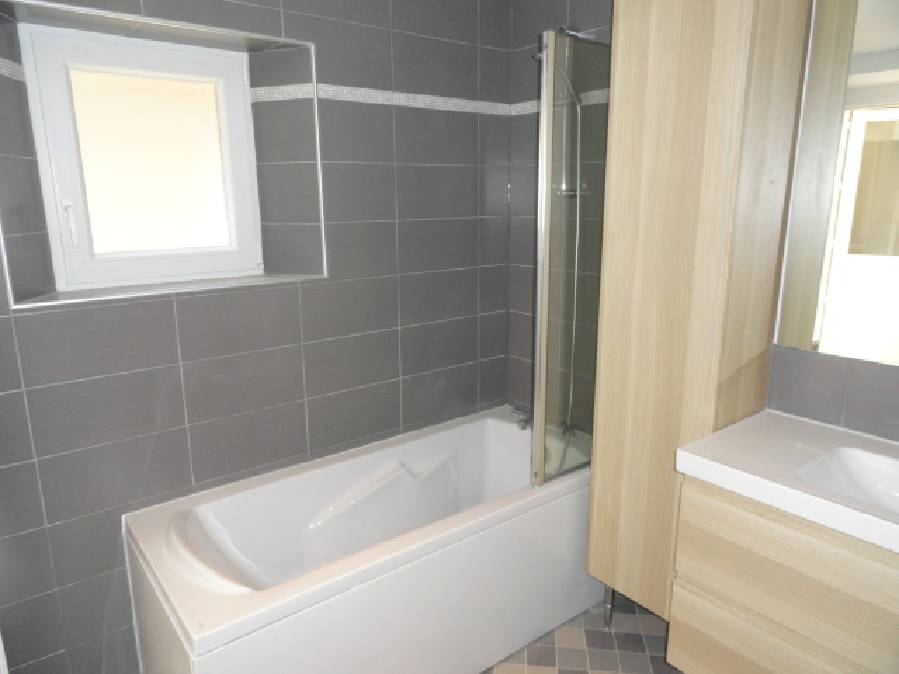 871001-2.jpg