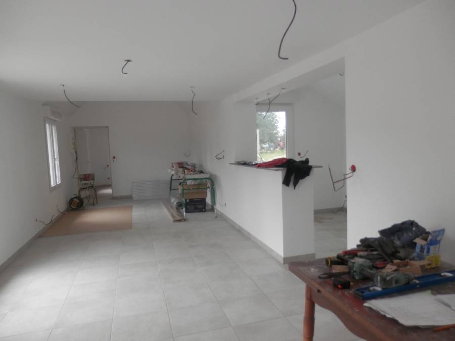 881001-2.jpg