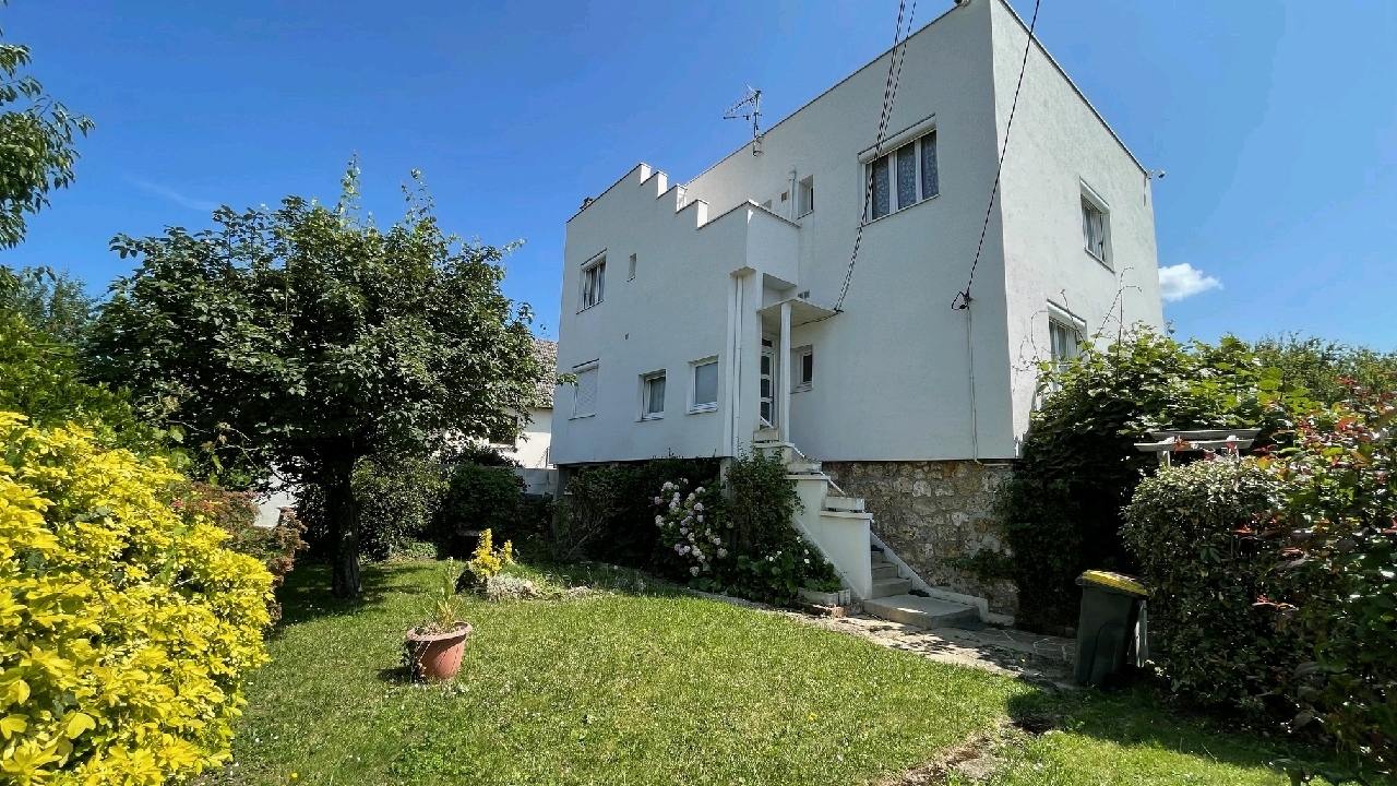 APPARTEMENT 1 pi�ce(s) JONCHERETTE