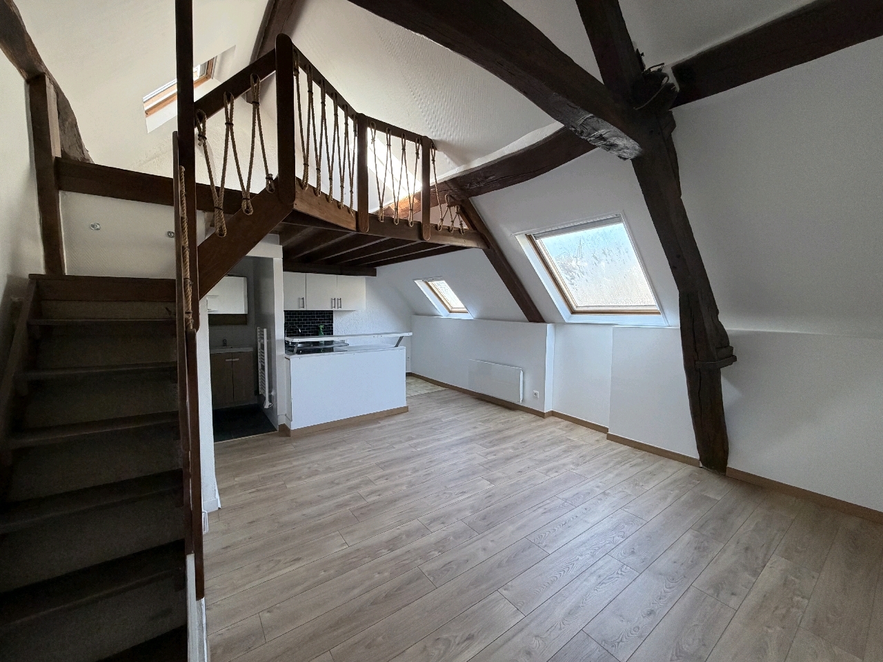 APPARTEMENT 1 pi�ce(s) CENTRE VILLE