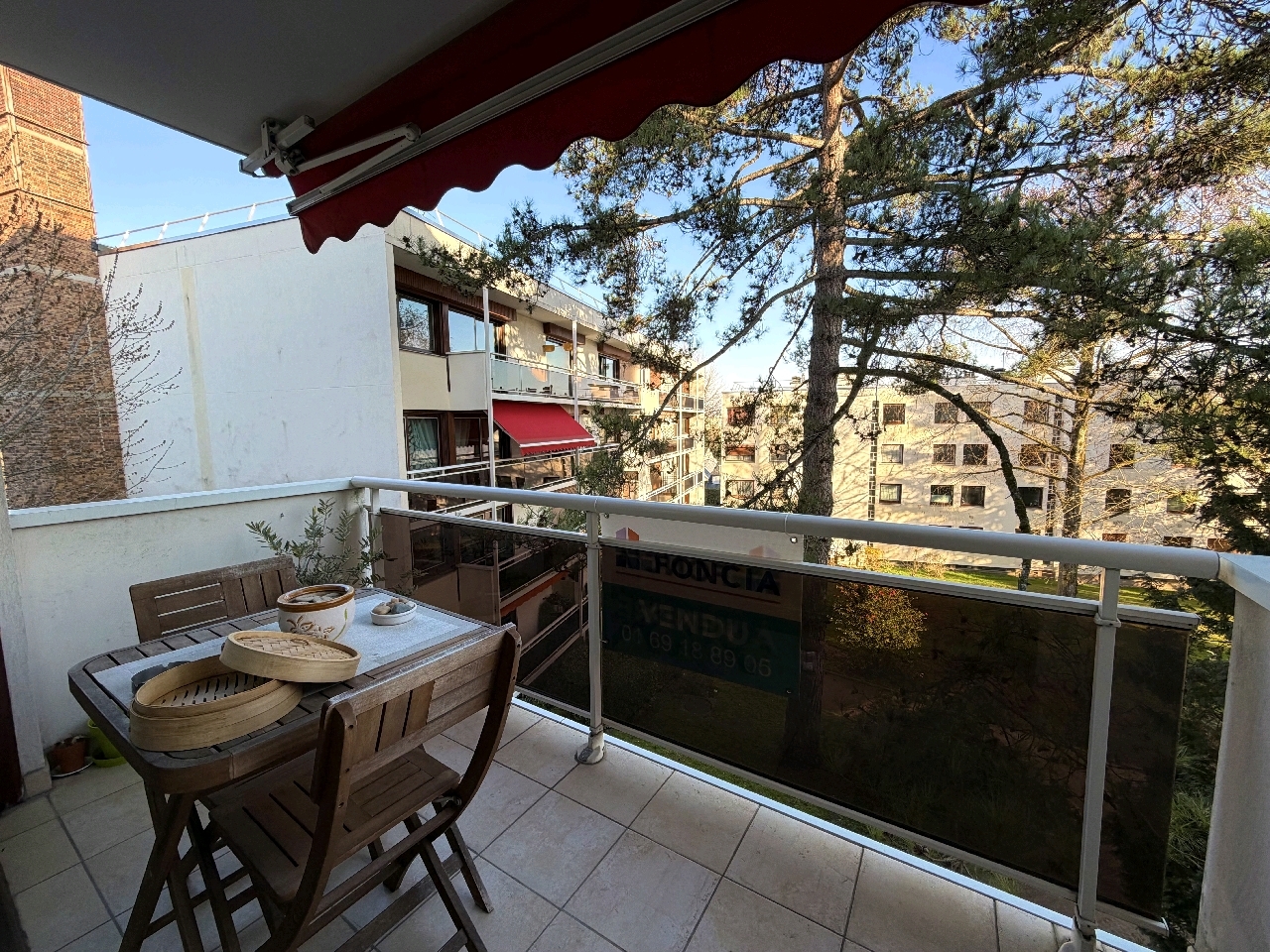 APPARTEMENT 5 pi�ce(s) PROCHE CENTRE VILLE