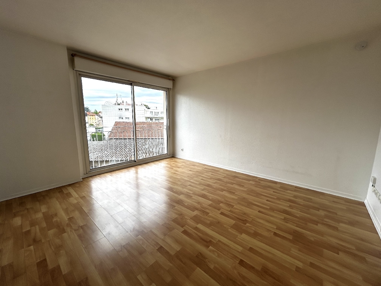 APPARTEMENT 1 pi�ce(s) CENTRE VILLE