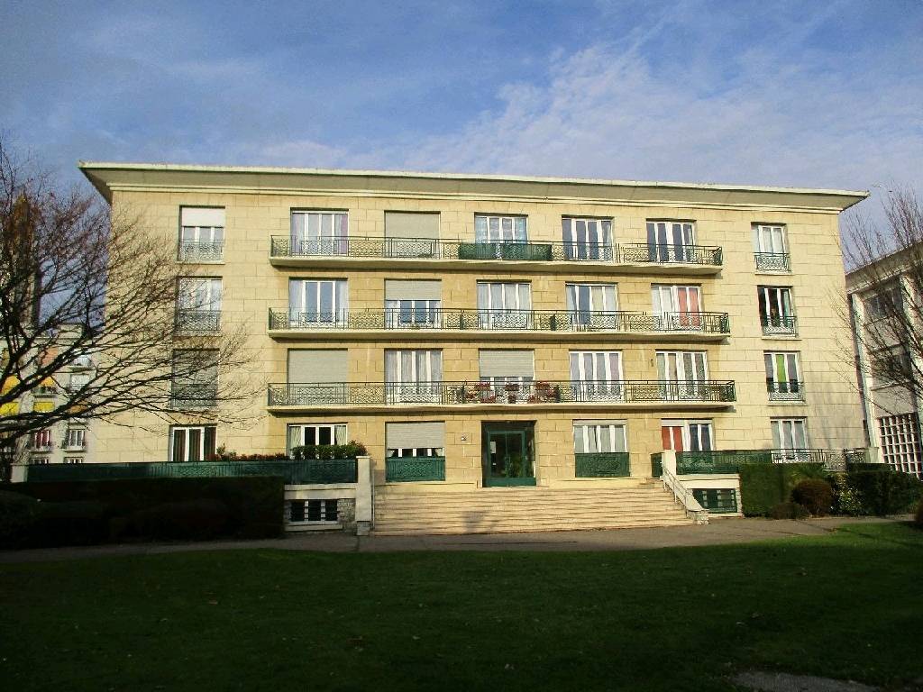 APPARTEMENT 5 pice(s) Prox. Les Halles