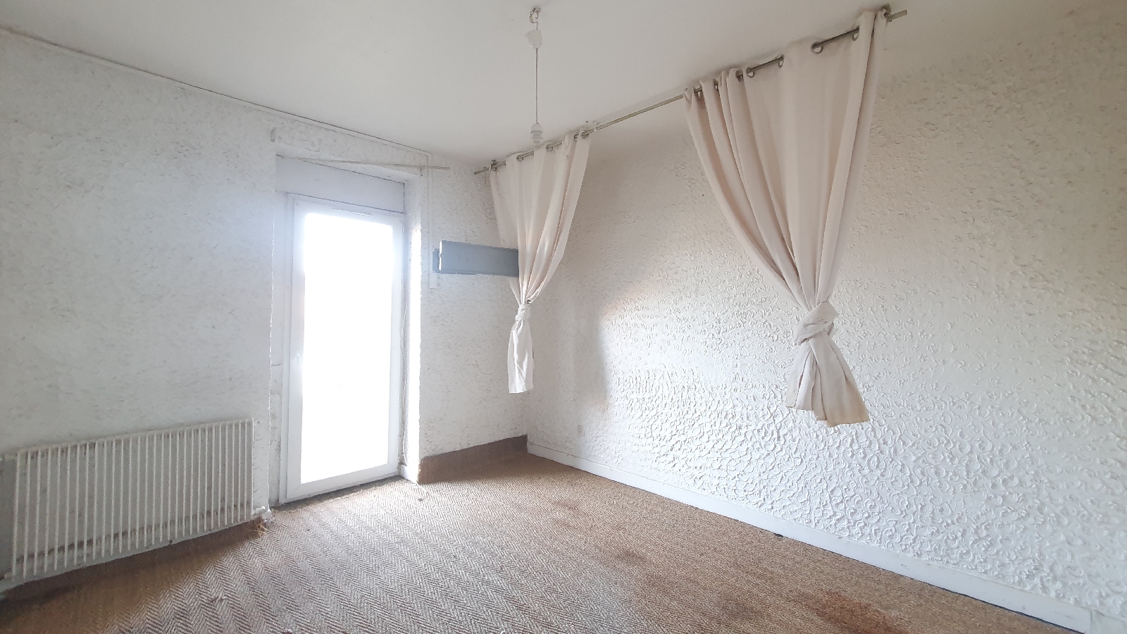 MAISON 5 pi�ce(s) PUSIGNAN(69330)