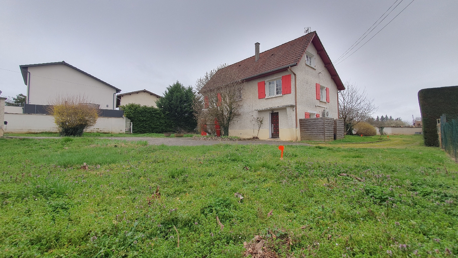 MAISON 10 pièce(s) PUSIGNAN(69330)