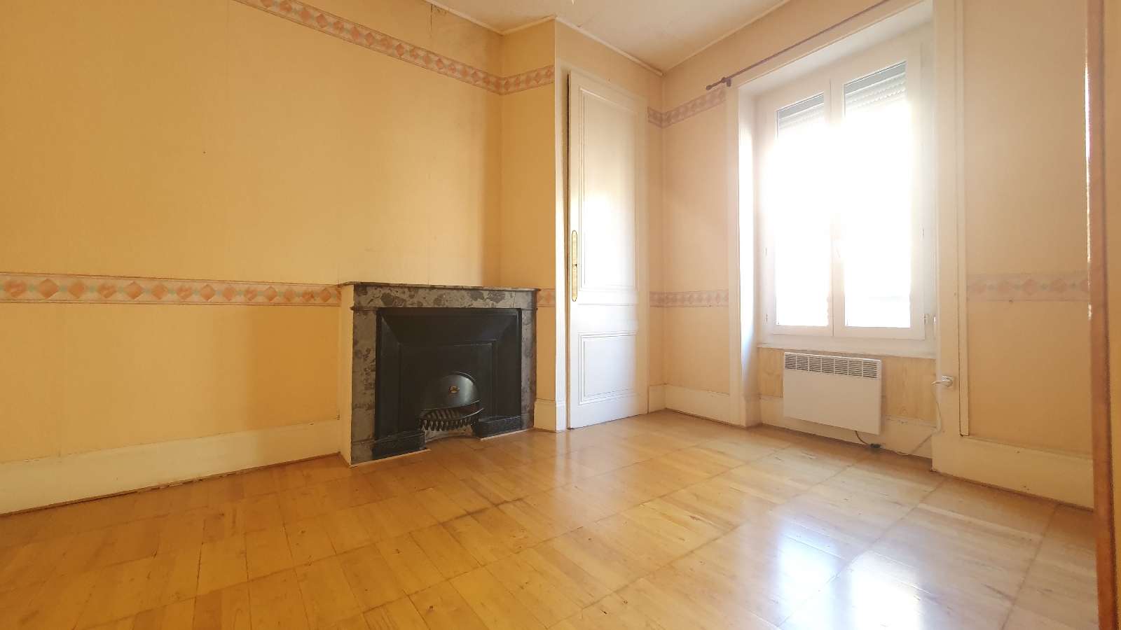 APPARTEMENT 3 pi�ce(s) LYON(69008)