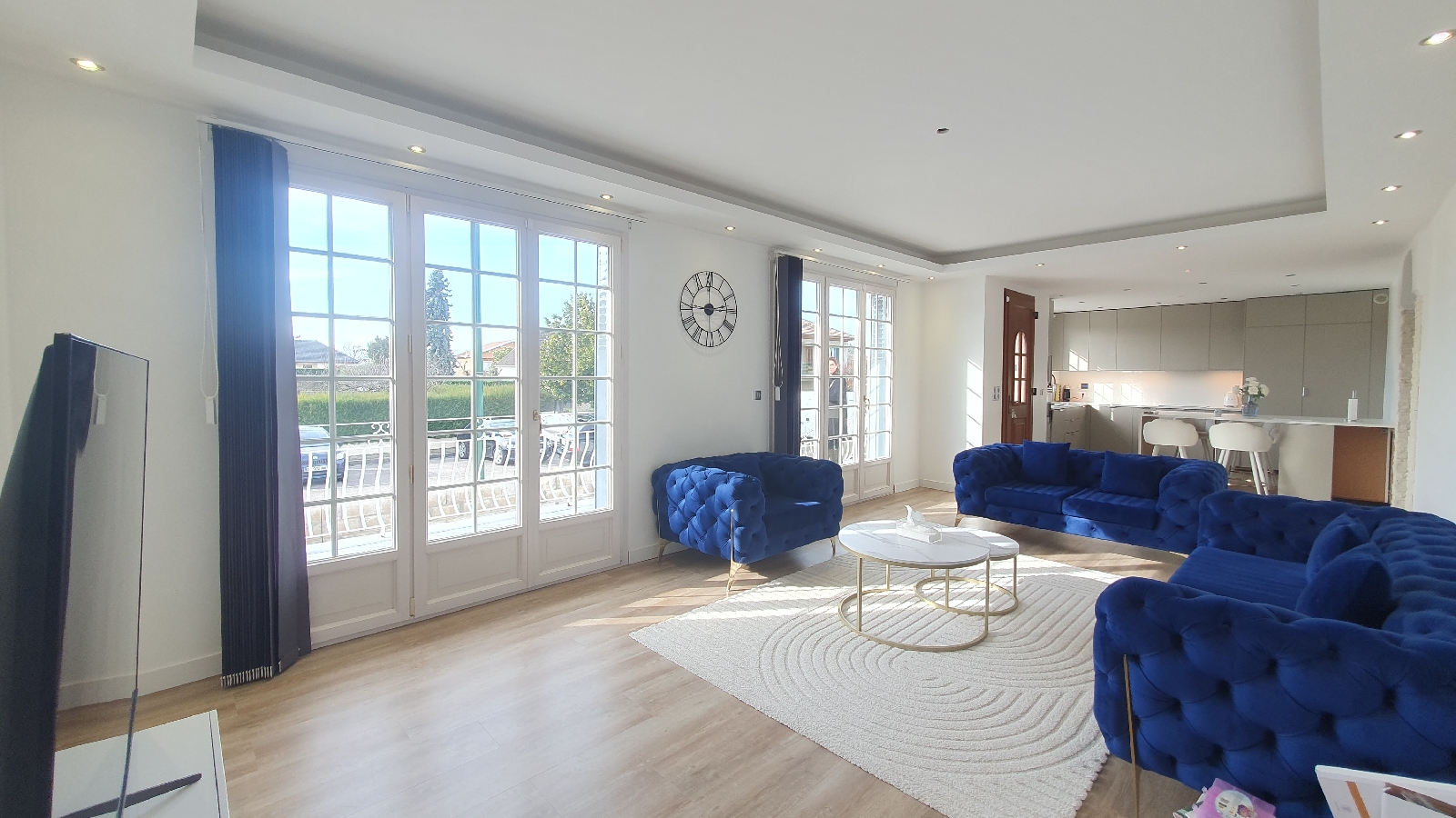 MAISON 5 pi�ce(s) PUSIGNAN(69330)