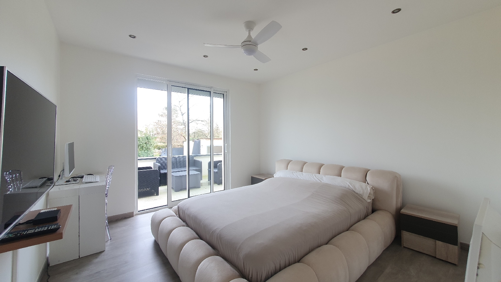 MAISON 5 pi�ce(s) PUSIGNAN(69330)