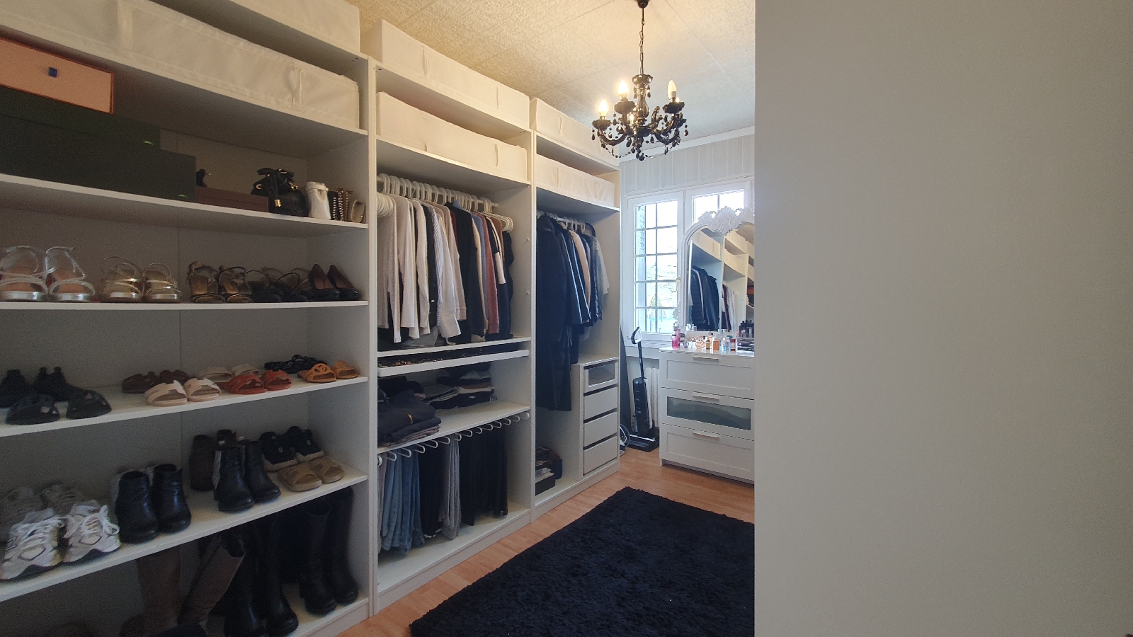 MAISON 5 pi�ce(s) PUSIGNAN(69330)