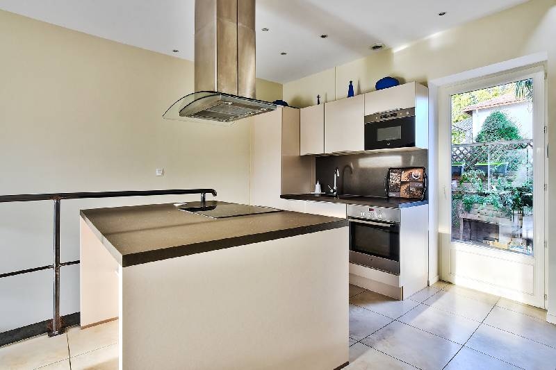 MAISON 5 pi�ce(s) MIRIBEL(01700)