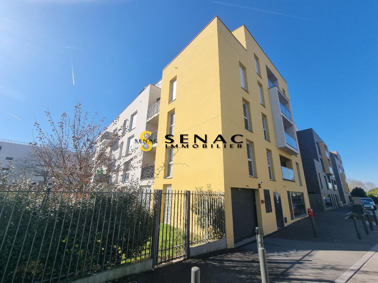 PARKING - MONTIGNY LES CORMEILLES