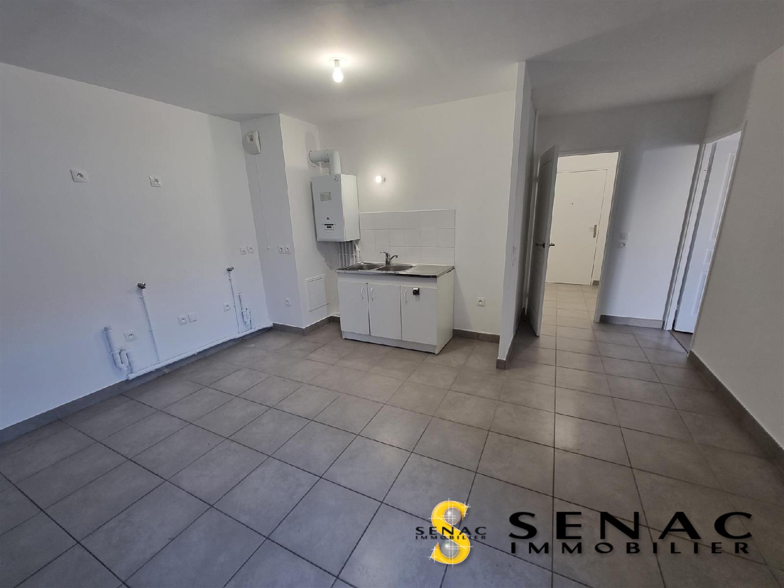 APPARTEMENT - ST LEU LA FORET