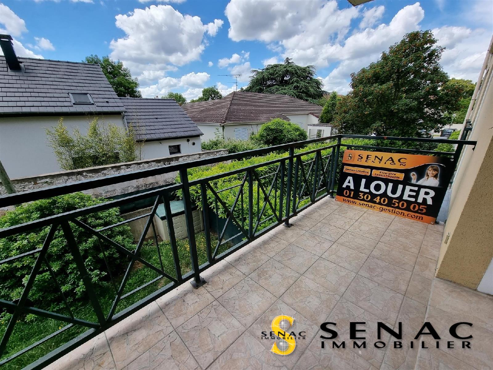 APPARTEMENT - ST LEU LA FORET