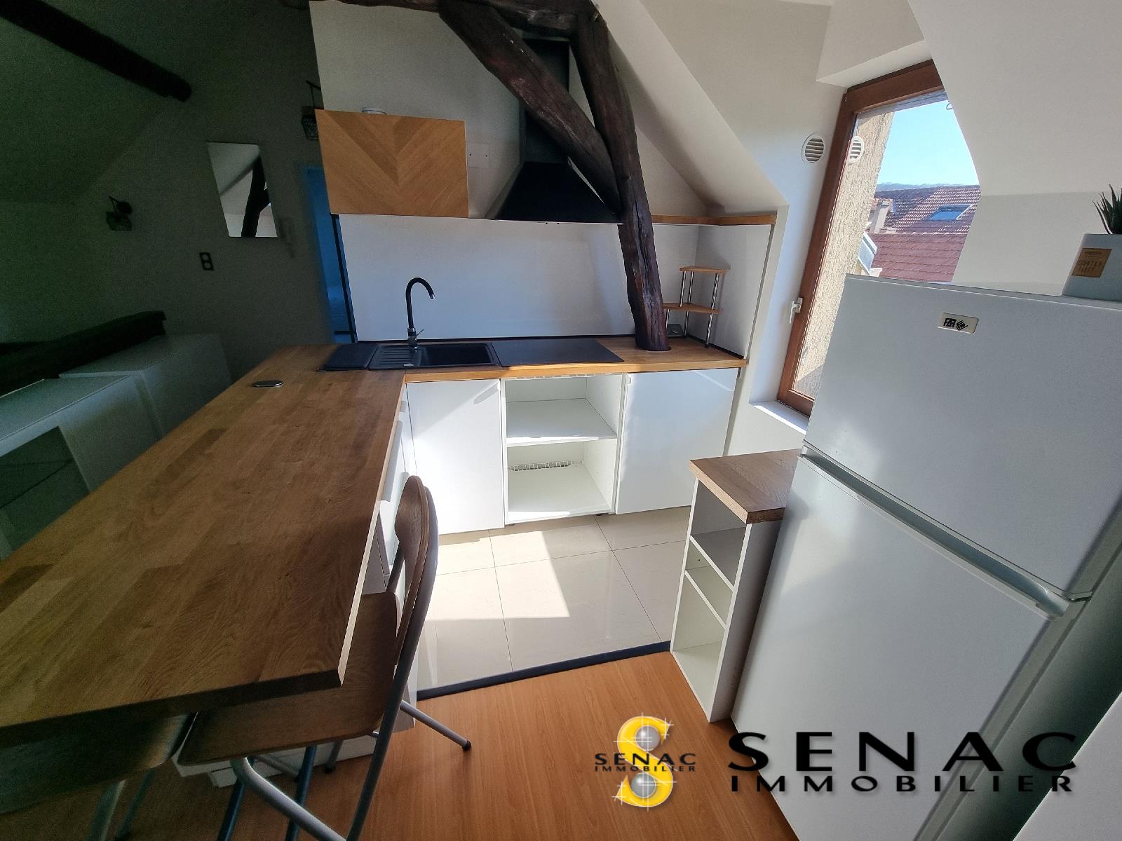 APPARTEMENT - ST LEU LA FORET