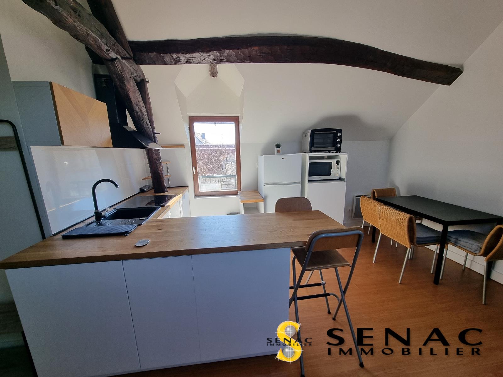 APPARTEMENT - ST LEU LA FORET