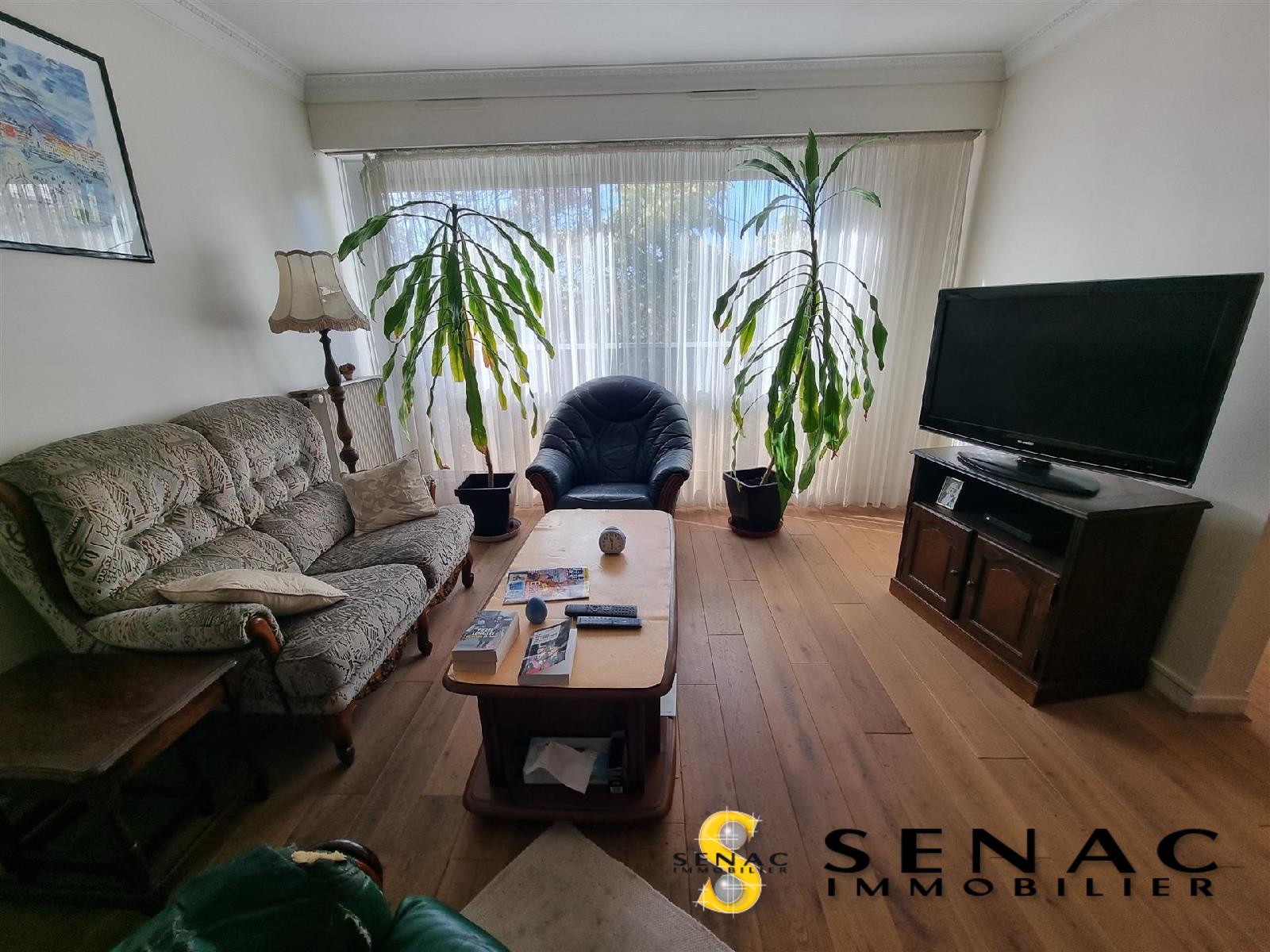 APPARTEMENT - ST LEU LA FORET