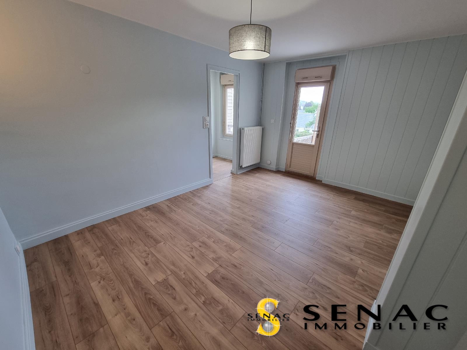 Image d'un appartement - 5 pièce(s) à 1400€ à montlignon (95680)